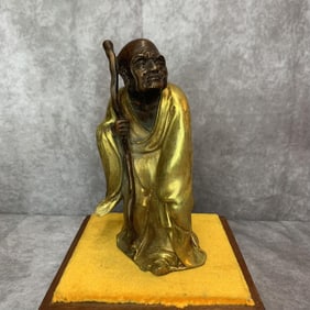 A FINE BRONZE MADE LU HAN FIGURE