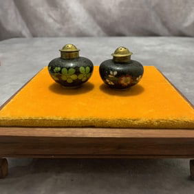 PAIR OF SMALL CLOISONNE ENAMEL SALT SHAKER