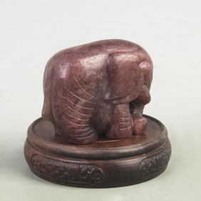 A RARE TOURMALINE MADE SMALL ELEPHANT ORNAMENT