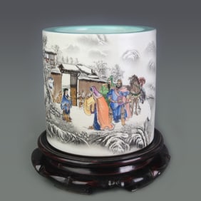 FAMILLE ROSE FIGURE STORY PATTERN PORCELAIN BRUSH POT