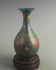 CELADON COLOR OVERGLAZE FLORAL PATTERN PORCELAIN VASE