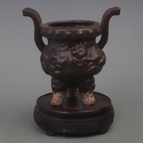 SOY GLAZE DRAGON PATTERN TRIPOD PORCELAIN CENSER