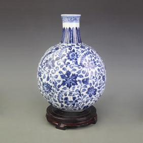 BLUE AND WHITE FLOWER PATTERN MOON STYLE PORCELAIN BOTTLE
