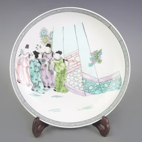 FAMILLE ROSE FIGURE PATTERN PLATE