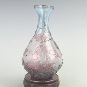 RARE FLOWER PATTERN GLASS MADE YU HU CHUN BOTTLE