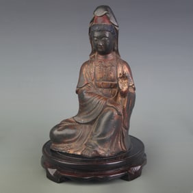 A FINE BRONZE SEATED GUANYIN STATUE