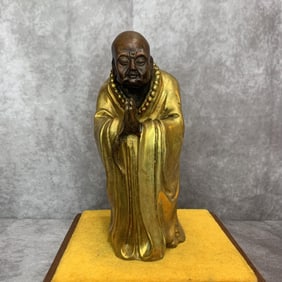 A FINE BRONZE MADE LU HAN FIGURE