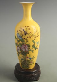 FAMILLE ROSE YELLOW GROUND FLOWER AND BIRD PATTERN PORCELAIN VASE