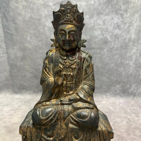 GILT BRONZE SEATED SHAKYAMUNI STATUE