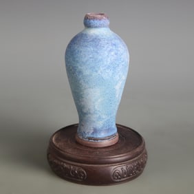 A FINE JUN WARE SMALL PLUM VASE