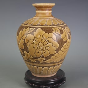 CI ZHOU KILN BROWN GROUND FLOWER PATTERN OLD PORCELAIN VASE