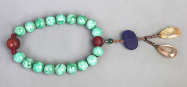 18-PIECE JADE BEADS WITH JADE, CRYSTAL, AND GLASS
