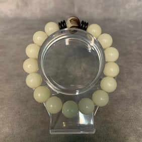 A FINE BODHI PUTI SEED BRACELETS
