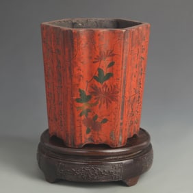 COLORFUL LACQUER AND GOLD PAINTED FLORAL POETRY SIX-SIDED PEN HOLDER