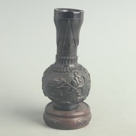 DARK PURPLE DRAGON AND “FU?? PATTERN GLASS VASE