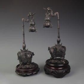 RARE BRONZE ELEPHANT WITH CALABASH FIGURE DISPLAY