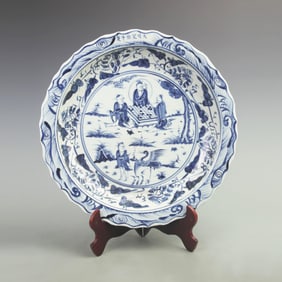 LARGE BLUE AND WHITE FIGURAL LARGE PORCELAIN PLATE