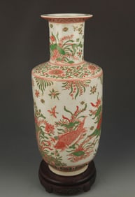FAMILLE ROSE FISH PATTERN PORCELAIN VASE