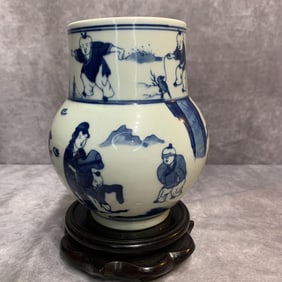 BLUE AND WHITE CHARACTER PATTERN PORCELAIN VASE
