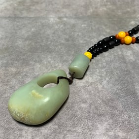 HETIAN JADE SEED MATERIAL HAND PIECE