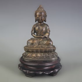 A FINE BRONZE SHAKYAMUNI BUDDHA STATUE