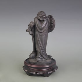 A FINE BRONZE ARHAT STATUE