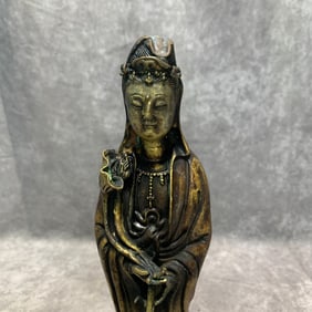A FINE BRONZE STANDING GUANYIN STATUE