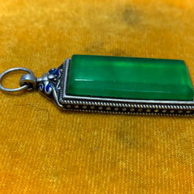 SILVER-INLAID GLASS PENDANT