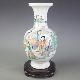 FAMILLE ROSE APPRECIATION VASE WITH FIGURATIVE DESIGN