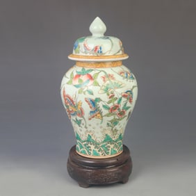 A GREEN BEAN COLOR FLOWER PATTERN GENERAL STYLE VASE