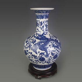 UNDERGLAZE RED GLAZED DRAGON PATTERN YU HU CHUN PORCELAIN VASE