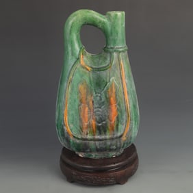 GREEN-GLAZED INCISED FLORAL SANCAI POTTERY SKIN FLASK