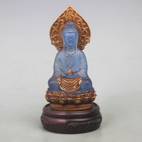 A FINE CRYSTAL MADE BUDDHA