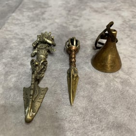 SET OF TIBETAN BUDDHISM RITUAL INSTRUMENTS