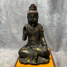 A FINE GILT BRONZE BODHISATTVA STATUE