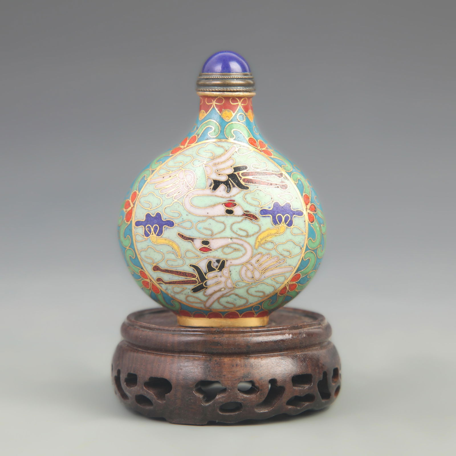 CLOISONNE ENAMEL SNUFF BOTTLE WITH AUSPICIOUS CLOUDS AND CRANE DESIGN (1 of 5)