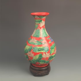 FA HUA RED GLAZE YU HU CHUN STYLE PORCELAIN VASE