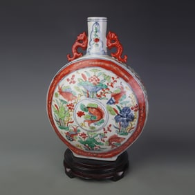 FINE FAMILLE VERTE FISH PATTERN MOON STYLE PORCELAIN BOTTLE