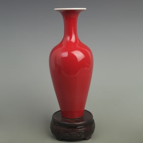LANG YAO RED GLAZED WILLOW LEAF VASE