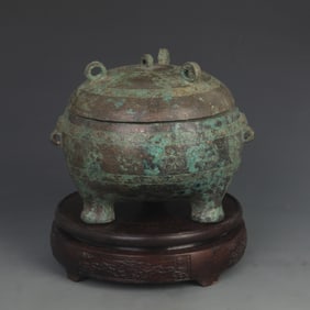 ARCHAISTIC BRONZE TRIPOD WITH DRAGON-MEDALLION RING HANDLES