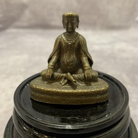 A FINE SMALL TIBETAN BUDDHISM STATUE
