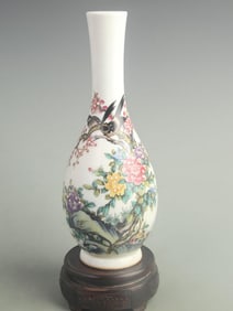 FAMILLE-ROSE SPRINGTIME GARDEN PORCELAIN VASE