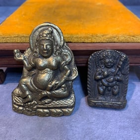 PAIR OF TIBETAN BUDDHA STATUE PENDANT