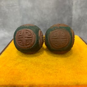 PAIR OF WOOD MADE HAND PLAYING BALL