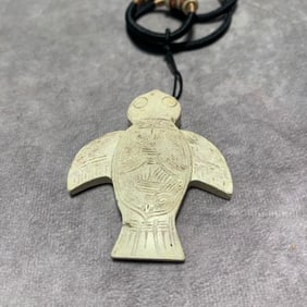 SHANG DYNASTY STYLE EAGLE SHAPED JADE PENDANT