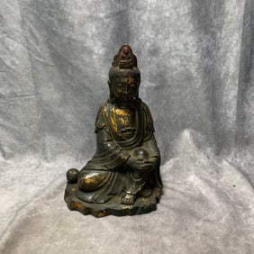 MING GILT BRONZE SEATED GUANYIN STATUE