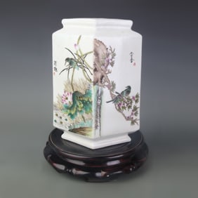 FAMILLE ROSE SQUARE BIRD AND FLOWER PATTERN VASE