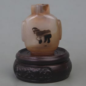 GLASSWARE AGATE SNUFF BOTTLE WITH NATURAL HORSE PATTERN