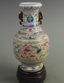 FAMILLE CLOISONNE ENAMEL PORCELAIN VASE WITH DOUBLE HANDLES AND FLOWER PATTERN