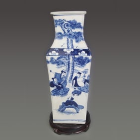 BLUE AND WHITE FIGURE PATTERN SQUARE PORCELAIN VASE